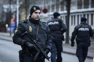 Iš Kopenhagos oro uosto terminalo dėl įtartino bagažo evakuoti žmonės