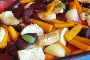 Orkaitėje keptos daržovės: spalvinga, paprasta ir greit pagaminama