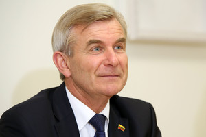 Viktoras Pranckietis teigia, kad jokio spaudimo socialdemokratams nedarė