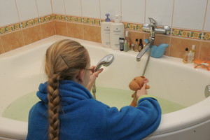 Vilnietės kantrybė trūko – žmonės kaip ubagai jau prausiasi darbe