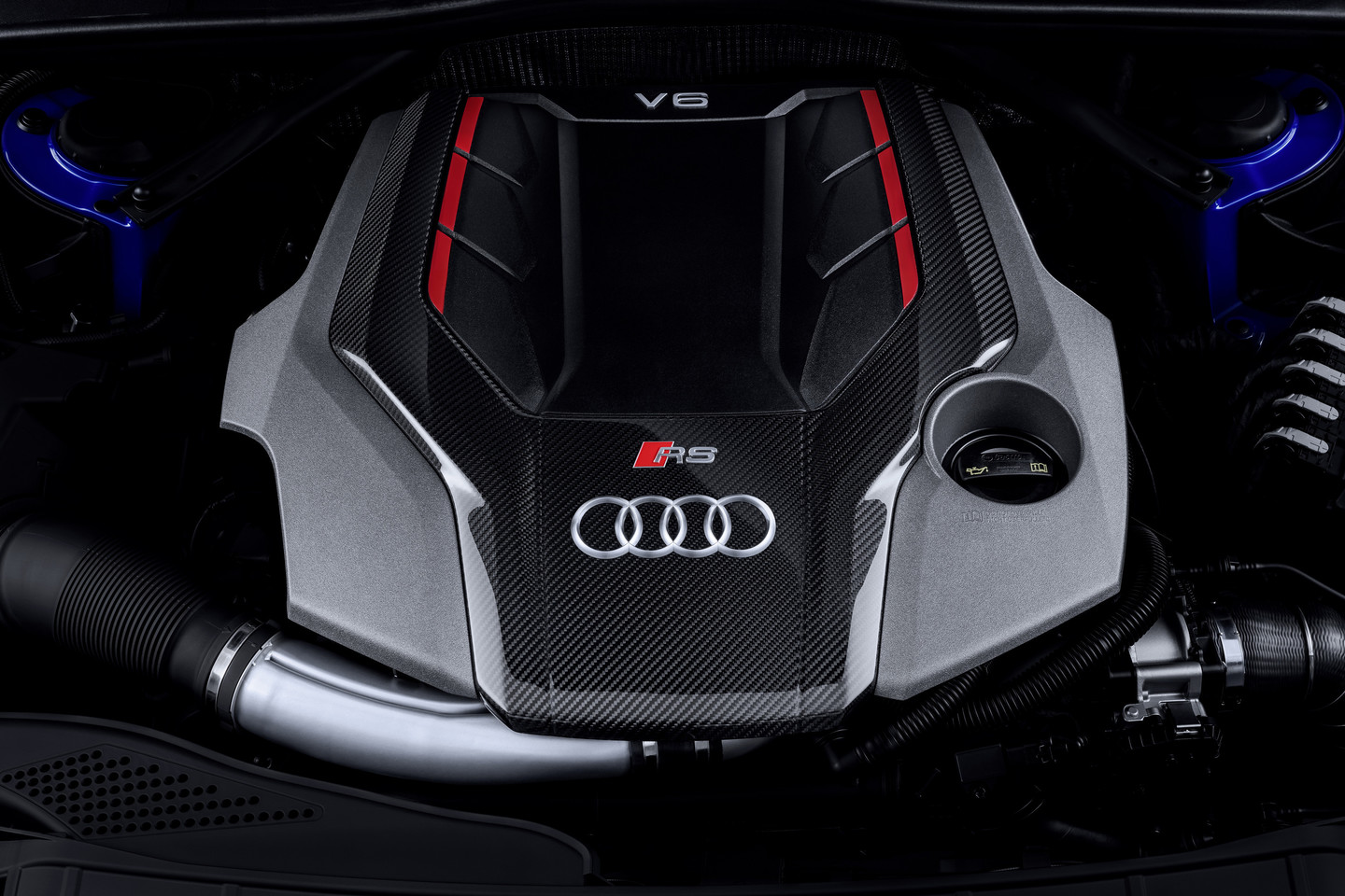  „Audi RS 4 Avant“ turi net 450 AG.<br> Gamintojo nuotr.