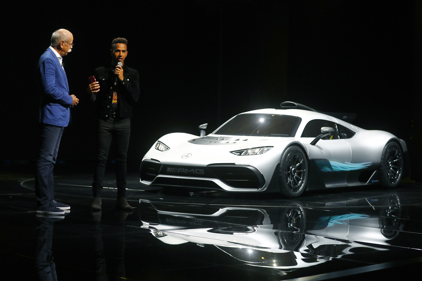  „Project One“ automobilio pagrindas – hibridinė sistema, naudojama ir „Mercedes“ F-1 ekipos boliduose.<br> Reuters/Scanpix nuotr.