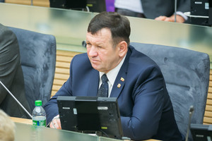 Seksualiniu priekabiavimu įtariamą Kęstutį Pūką pakirto liga