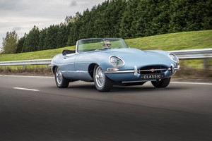 Originalus kūrinys: legendinį „Jaguar E-type“ pavertė elektromobiliu