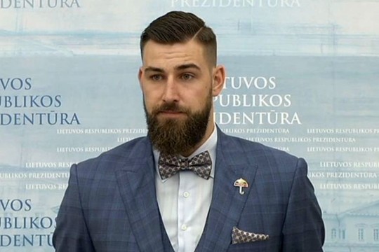 Po susitikimo su prezidente Jonas Valančiūnas prabilo apie Dainių Adomaitį