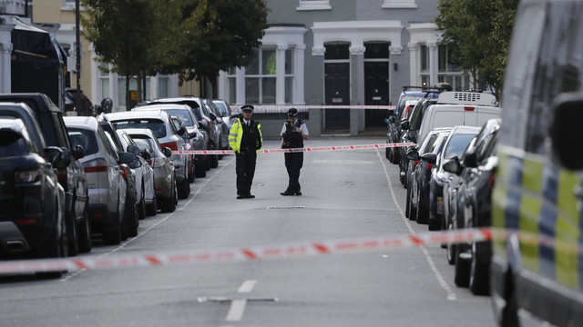 Dėl teroro akto Jungtinės Karalystės ministrai šaukia neeilinį posėdį