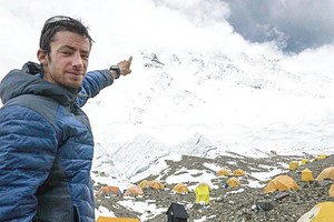 Aukščiausią planetos kalną įveikęs bėgikas – lyg antžmogis