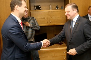 Šalia garsių rietenų dėl koalicijos – slapti socialdemokratų žaidimai