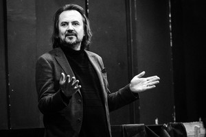 Oskaras Koršunovas skuba reanimuoti „Tartiufą“: lavonas atgyja ir net pradeda šokti 