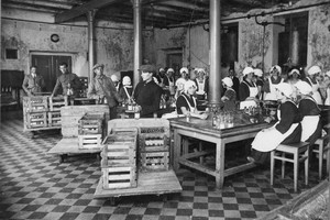 Neregėtos nuotraukos atskleidė, kas prieš šimtą metų vyko Kauno gamyklose