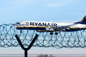 „Ryanair“ žada paskelbti visą atšaukiamų skrydžių sąrašą