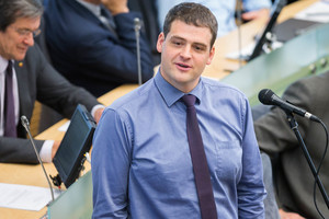 R.Žemaitaitis seniūno pareigas perleido K.Bartkevičiui 