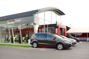 Kaune atidarytas naujas automobilių salonas