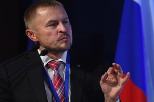 Rusijos radikalaus religinio judėjimo lyderis apklaustas po išpuolio prieš filmo „Matilda“ kūrėjo teisininką