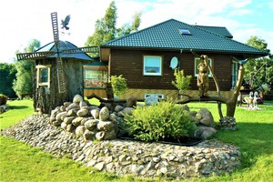 Be didelių turtų, bet su daug meilės išpuoselėtos lietuvių sodybos – vertinkite