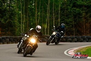 Kauno gatves drebins unikalios motociklų lenktynės