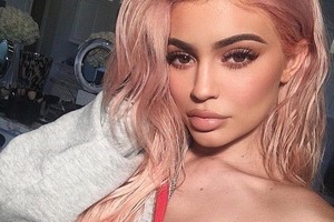 20-metė Kylie Jenner laukiasi pirmagimio