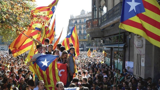 Užvirė katalonų kraujas – auga įtampa dėl nepriklausomybės referendumo