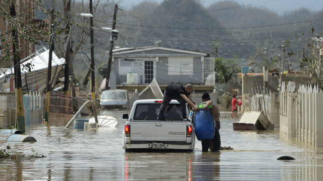 Puerto Rike gali griūti užtvanka, skubiai evakuojasi tūkstančiai