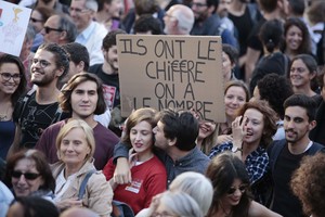 Prancūzijoje tūkstančiai žmonių išėjo protestuoti prieš darbo kodekso reformas