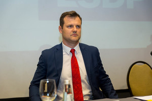 Socialdemokratai svarsto, kaip pasitrauks, o G. Paluckas prasitarė apie L. Linkevičiaus likimą