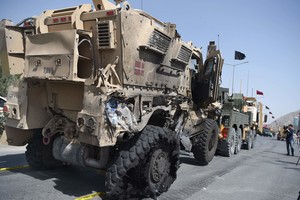 Kabule viešint Pentagono ir NATO vadovams netoli oro uosto nukrito kelios raketos