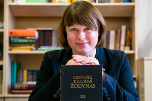 Seimo komitetas neišrinko kandidato į Valstybinės lietuvių kalbos komisijos vadovus