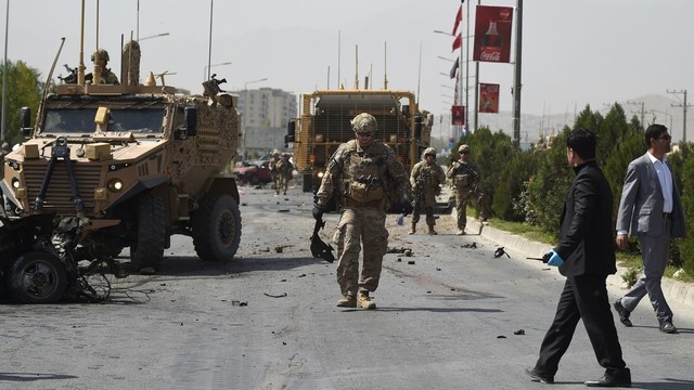 Jungtinių Valstijų gynybos sekretoriaus vizito Kabule metu krito raketos