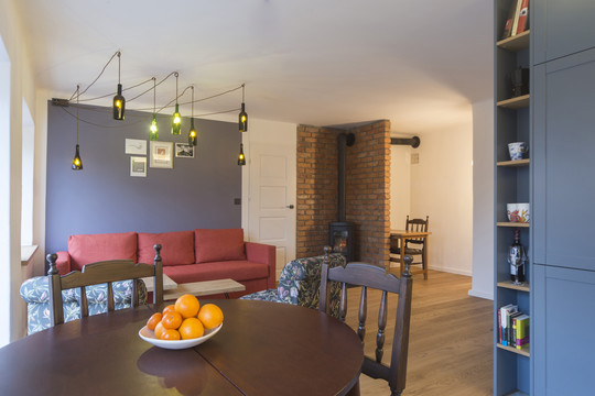 Naujai įrengtas poros būstas Žvėryne, kurio operacine nepavadinsite