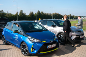 Benediktas Vanagas metė iššūkį: kiek ekonomiškai galima važiuoti hibridu?