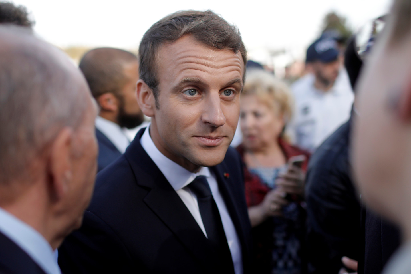 Kitąmet į Lietuvą atvyks Prancūzijos prezidentas Emmanuelis Macronas. Apie tai paskelbė ketvirtadienį Taline su juo susitikusi Lietuvos prezidentė Dalia Grybauskaitė.