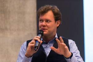 Kariniai robotai – pramonė, jau šiandien kainuojanti 50 mlrd. dolerių per metus