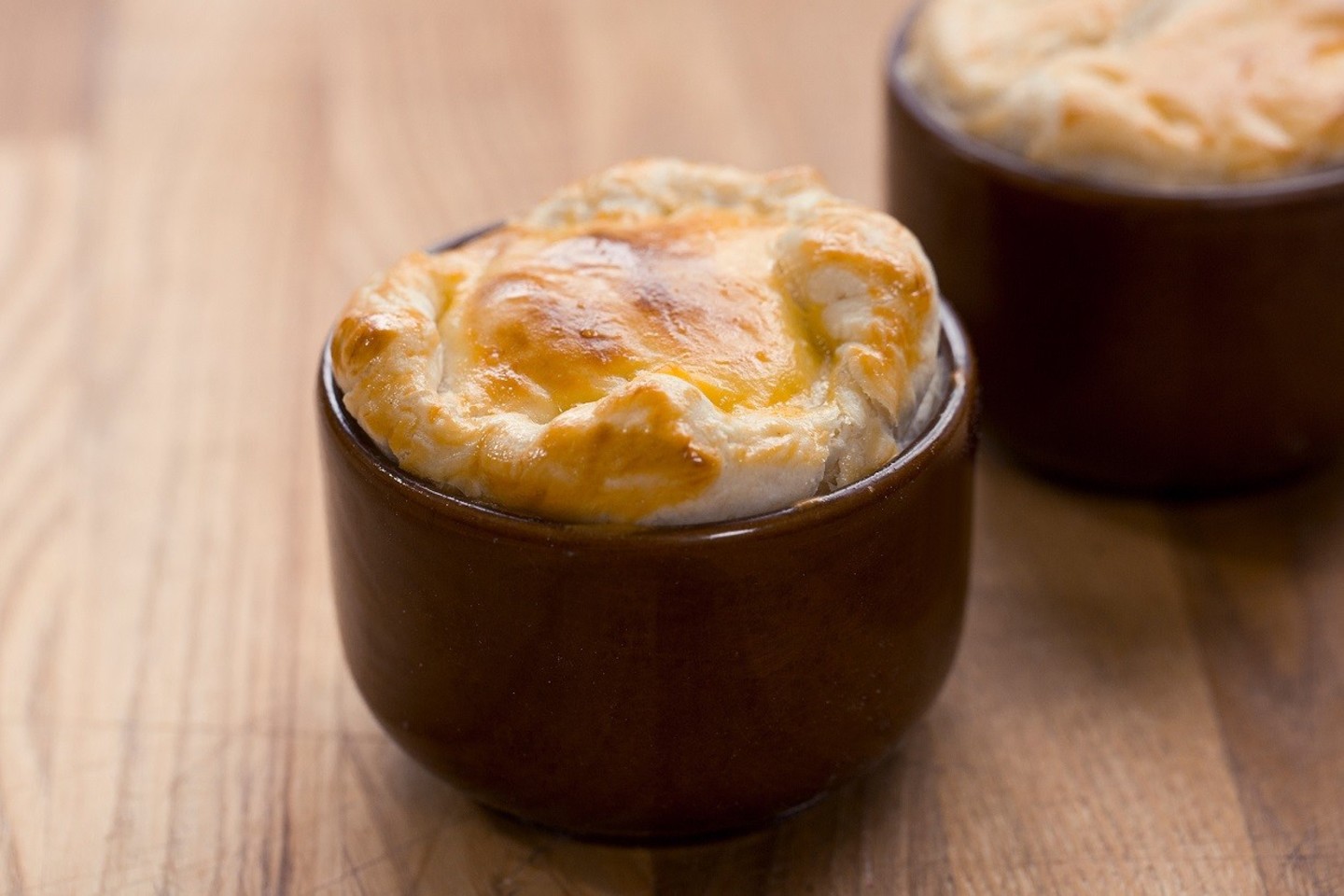 Sluoksniuotos tešlos krepšeliai su miško grybais.<br> Stopkadras iš laidos „Gardu gardu“.