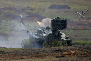 Rusija įtarimus dėl Baltarusijoje po „Zapad“ paliktų karių vadina fantazijomis