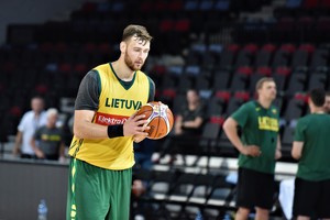 Donatas Motiejūnas Kinijoje buvo sunkiai sustabdomas