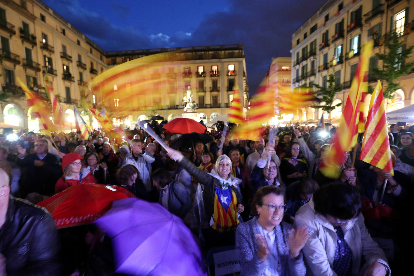 Katalonijoje suimti referendumo biuletenių dalytojai.<br>Reuters/Scanpix nuotr.