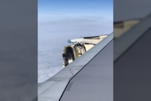 Kanadoje avariniu būdu saugiai nusileido „Air France“ keleivinis lėktuvas apgadintu varikliu