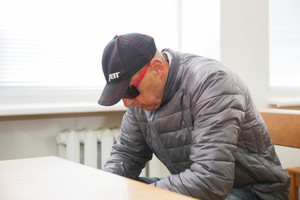 Kaune – apsišaukėlio odontologo teismas: klientų burnas rakinėjo replėmis