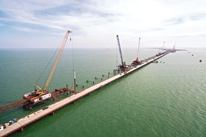 Mokesčius už Krymą rusai susimokės degalinėse