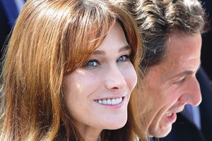 Buvusio prancūzų vadovo žmonai meilės pinkles rezgė ir JAV prezidentas