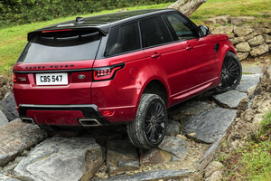 Atnaujintoje „Range Rover Sport“ gamoje – įkraunamas hibridinis modelis