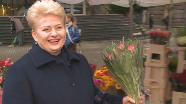 Progos pasveikinti savo mokytoją nepraleido ir Dalia Grybauskaitė