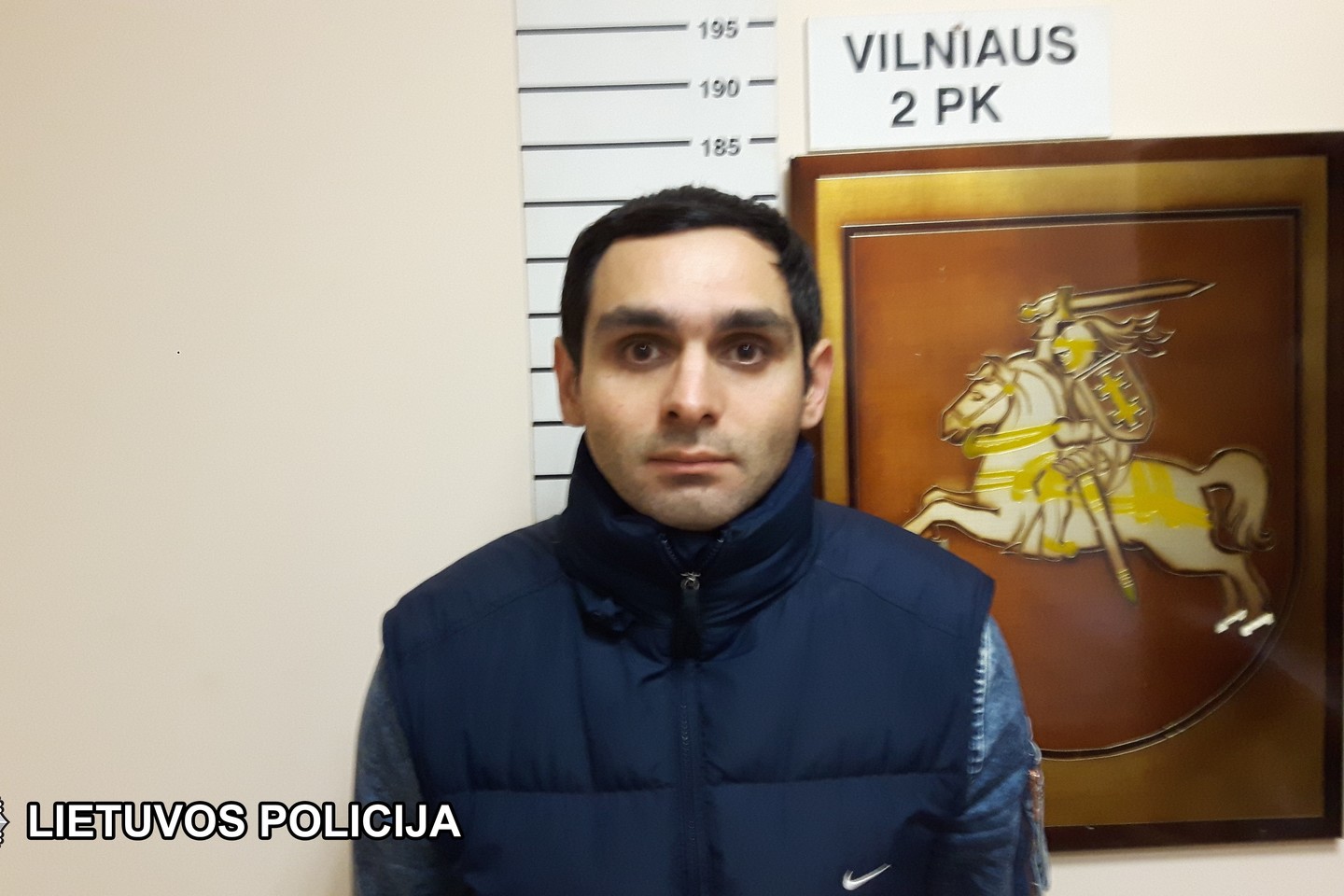 Policija prašo atsiliepti žmones, nukentėjusius nuo šio asmens.