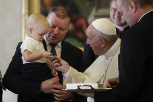 Vatikane popiežius Pranciškus bendravo su Sauliumi Skverneliu ir jo šeima