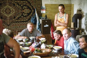 Pradėjęs nuo alaus baigė indų plovikliu ir pasiekė dugną, bet išvydo šviesą tunelio gale