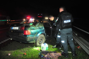 Greitkelyje Vilnius-Kaunas apsivertė „Audi“: vairuotojas – be teisių, pripūtė 2,29 promilės