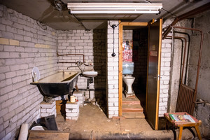 Panevėžio daugiabučio rūsyje rasta sena kaukolė, neatmetama žmogžudystė