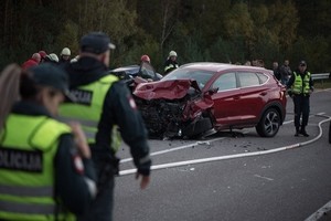 Girtas „Volvo“ vairuotojas sukėlė šiurpią avariją, ligoninėje – 6 žmonės