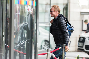 Kauno gatvėmis jau vaikšto su sūnumi į Lietuvą atvykęs Stingas