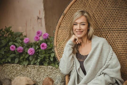 Aktorė Gabija Jaraminaitė tapo megztų drabužių modeliu